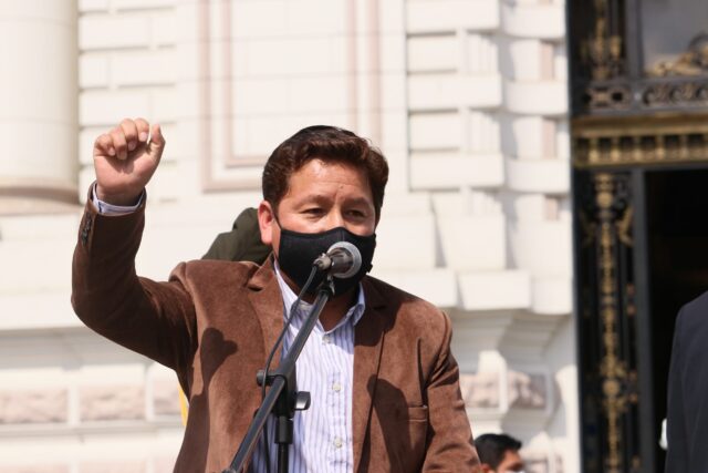 Premier Guido Bellido ataca al canciller en plena gira en EEUU y la ONU