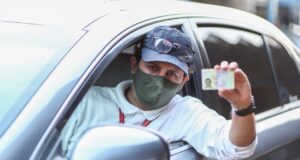 Conductores con licencias vencidas al 22 de abril de 2016 deben sacar una nueva para manejar