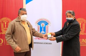 UNJBG: Docentes reciben equipos para clases virtuales con acceso gratuito a internet