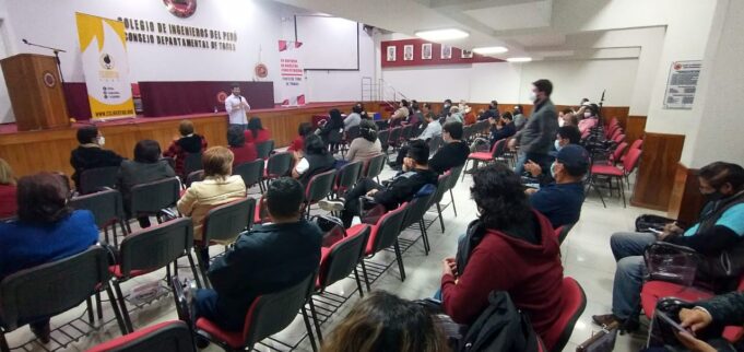 Tacna: Lucas Ghersi expuso sobre riesgos de una Asamblea Constituyente