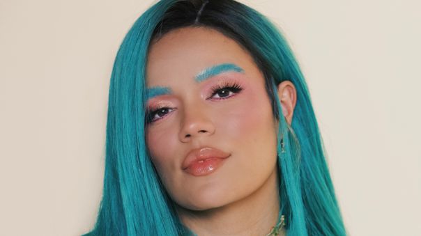 Karol G le canta al empoderamiento femenino en su nuevo tema «Sejodioto»