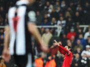 Con gol de Cavani, Manchester United empató 1-1 ante Newcastle por la Premier League