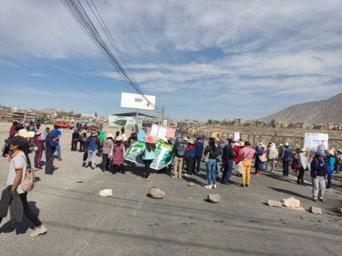 Credicoop: Ahorristas radicalizan sus medidas y bloquean vías en Arequipa, Moquegua y Tacna