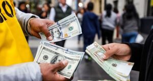Dólar cierra nuevamente a la baja y cotiza en S/ 3.87