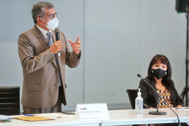 Minedu: el 95% de profesores recibió segunda dosis de vacuna contra covid-19