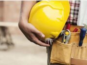 Claro se suma a Manos a Chambear para capacitar a maestros de obra de construcción