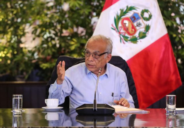 Premier sale en defensa de Primera Dama por la parodia de Carlos Álvarez