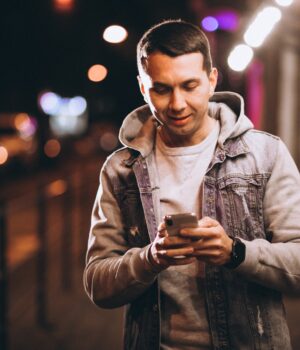 Claro alerta sobre riesgos de conectarse a red WiFi pública