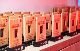 Distintivo Recicla: Claro reconoce a empresas por el reciclaje de RAEE