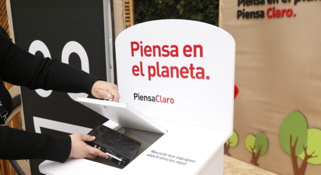 Claro acopió más de 20 mil toneladas de Residuos de Aparatos Electrónicos