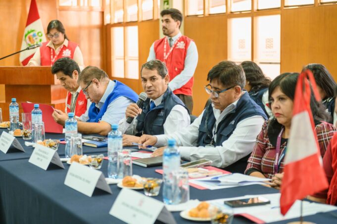 JEE de Tacna instaló comisión de prevención de conflictos electorales Espacio interinstitucional permitirá fortalecer acciones de prevención, coordinación y monitoreo ante posibles riesgos durante los comicios subnacionales